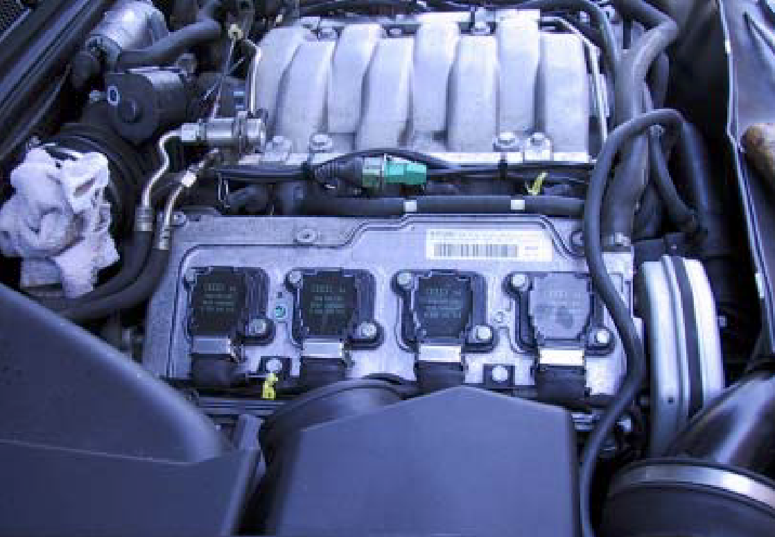 Right hand valve cover